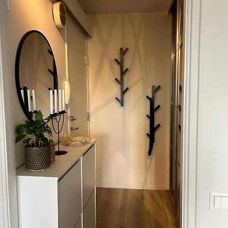 Apartment Cozy With Location And Parking